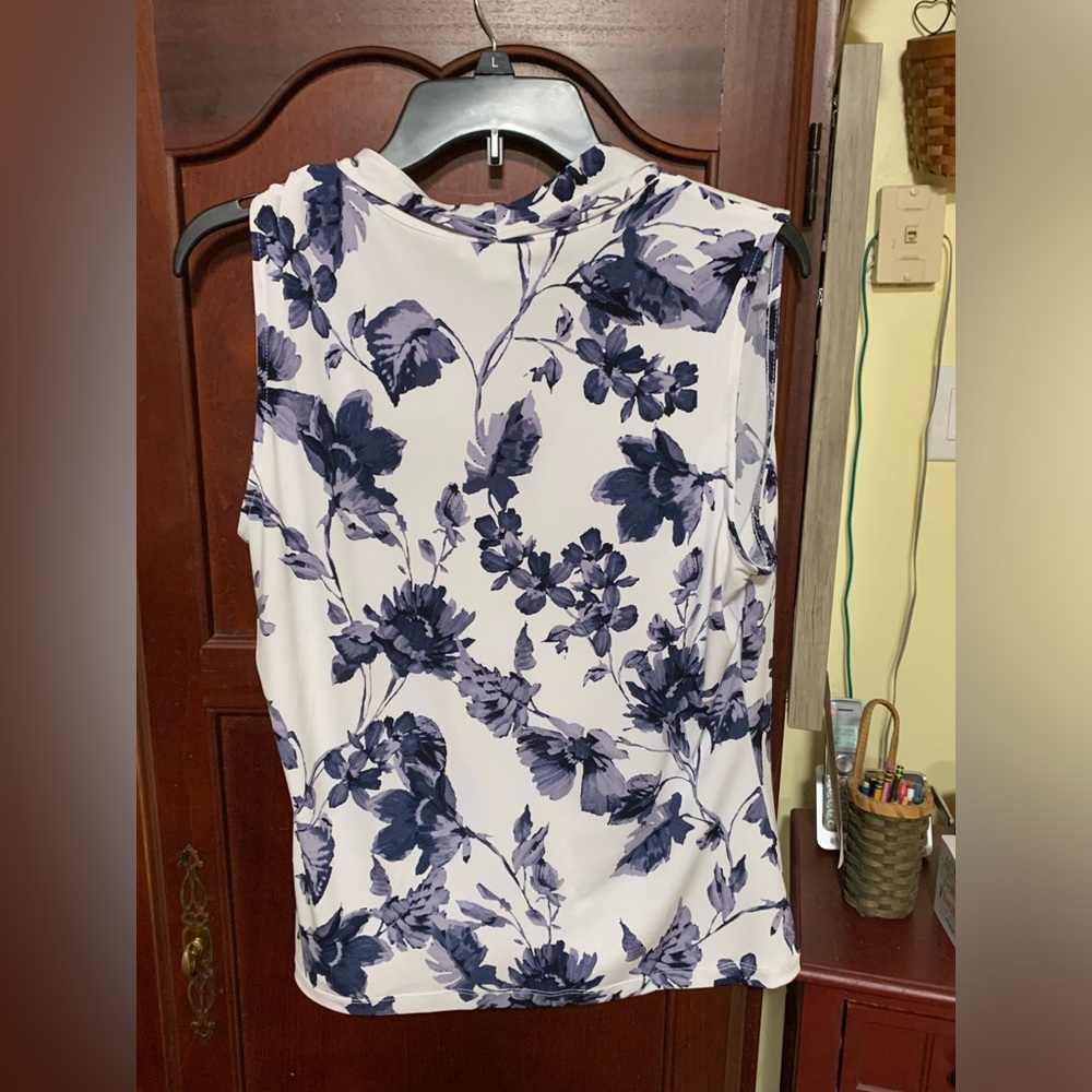 Calvin Klein floral sleeveless top - Picture 2 of 4